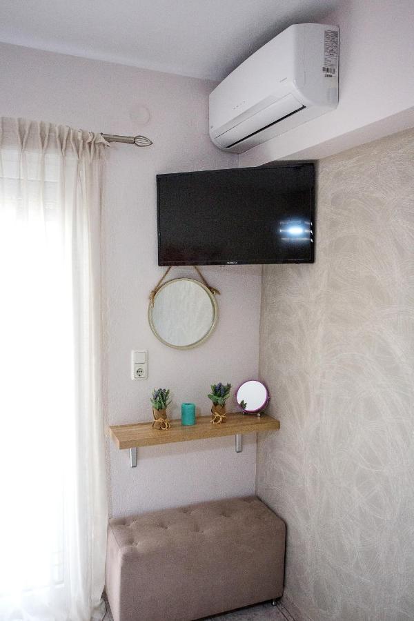 Holiday House Ioanna Nea Peramos  Exterior photo
